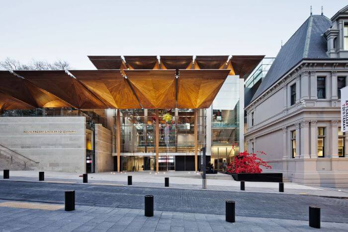 Read more about the article Auckland Art Gallery