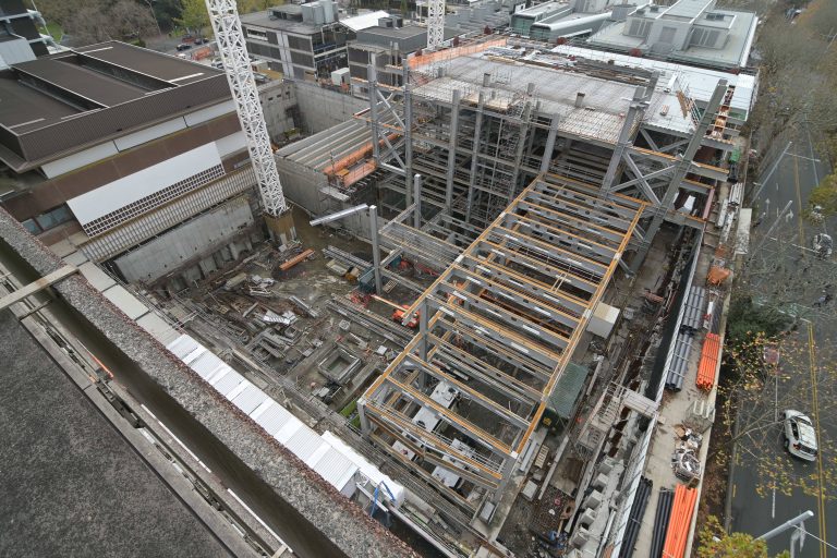 Read more about the article Steel construction on the University of Auckland – Recreation + Wellness Centre